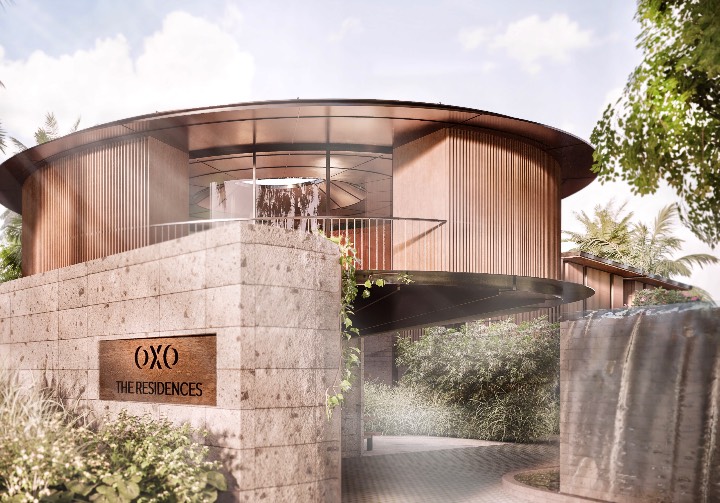 Clubhouse Entrance-2.JPG